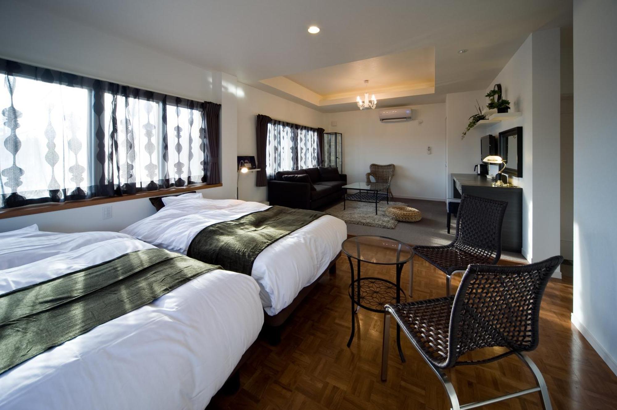 Holiday House Green Garden Ґудзьо Екстер'єр фото